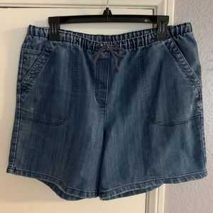 Laura Scott blue denim shorts MP-Medium Petite